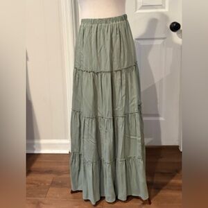 Be Cool Elastic Waist Tiered Maxi Skirt Size Large NWT